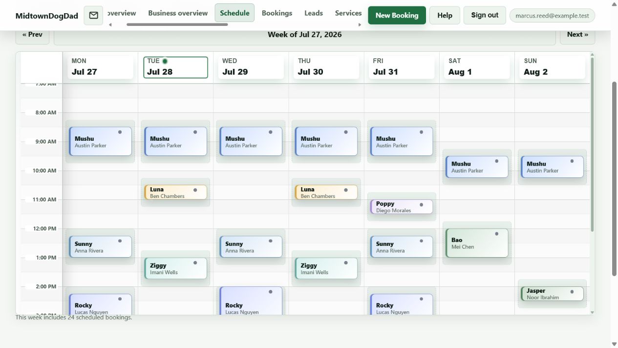 Weekly caregiver schedule with color-coded recurring and one-off animal-care bookings